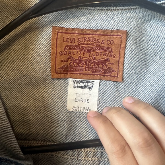 Levi’s Strauss & Co. Women’s Jean Jacket, size Large - Picture 6 of 12